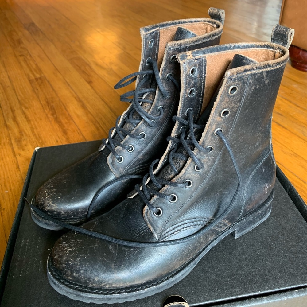 Frye Veronica Combat Black Stone Wash Size 9